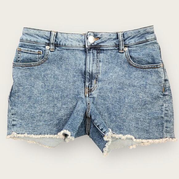 Maurices shorts Women's Sz 10 High-rise Denim Distressed Hem - Picture 1 of 7